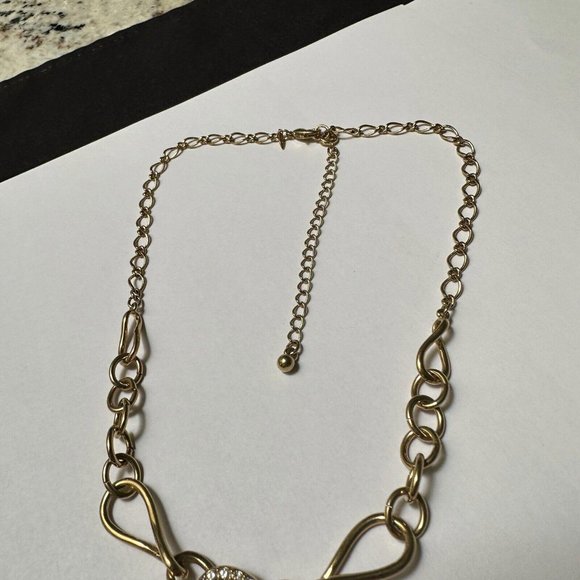 Signed Avon Gold Tone Necklace With Rhinestone Loop - Picture 3 of 10
